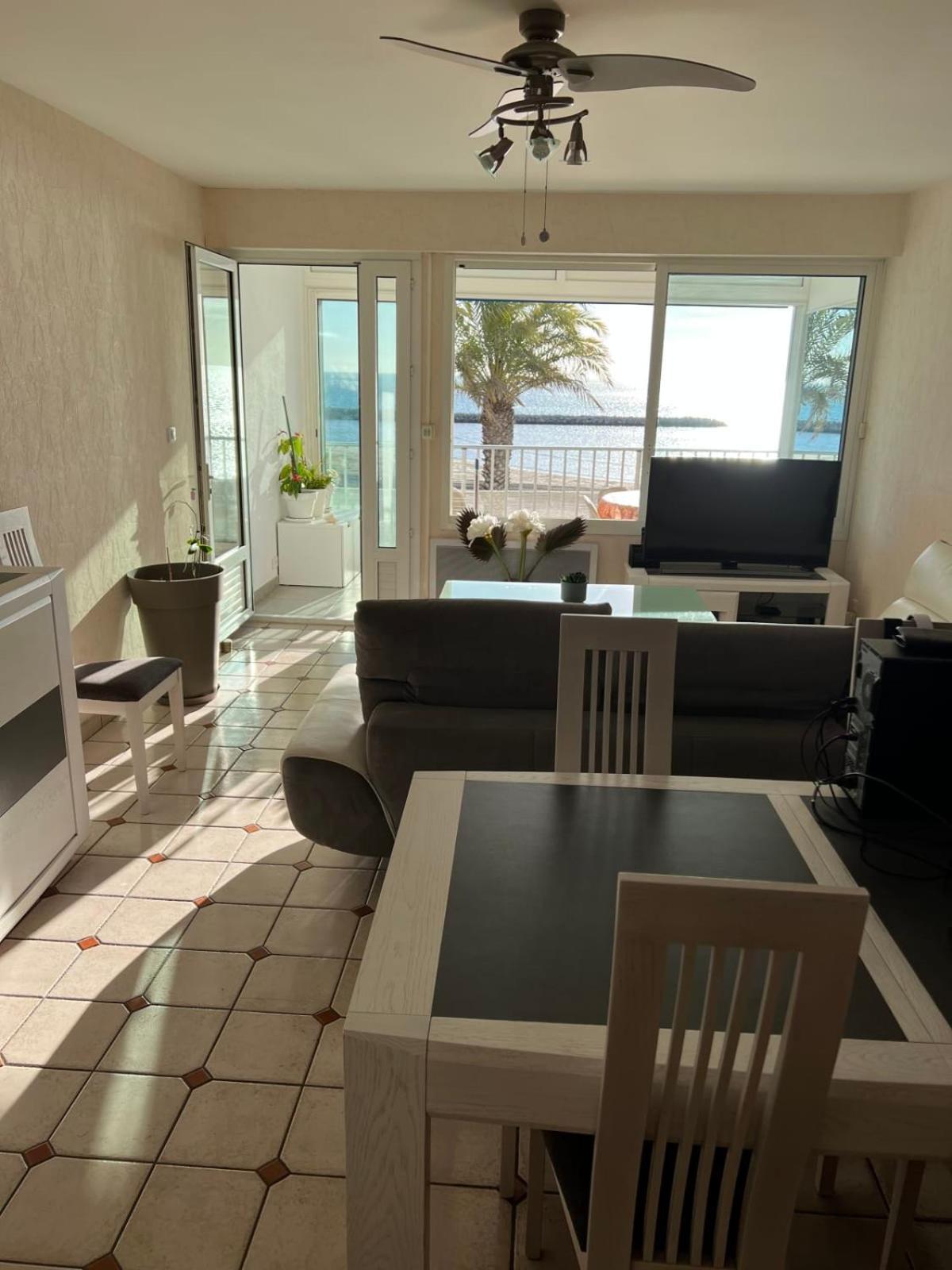Appartement Mar E Souleu Avec Terrasse Et Vue Mer Au Grau Du Roi Ле-Гро-дю-Руа Екстер'єр фото